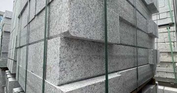 盘锦芝麻白路牙石 马路牙子