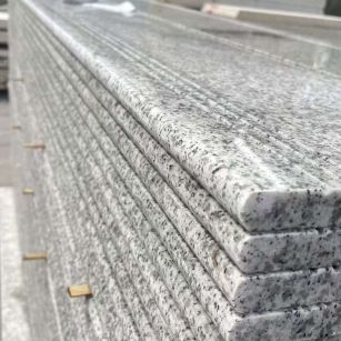 盘锦芝麻白楼梯踏步 花岗岩楼梯板材