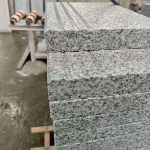 盘锦芝麻白楼梯踏步