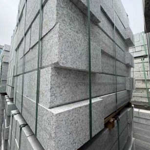 盘锦芝麻白路牙石 马路牙子