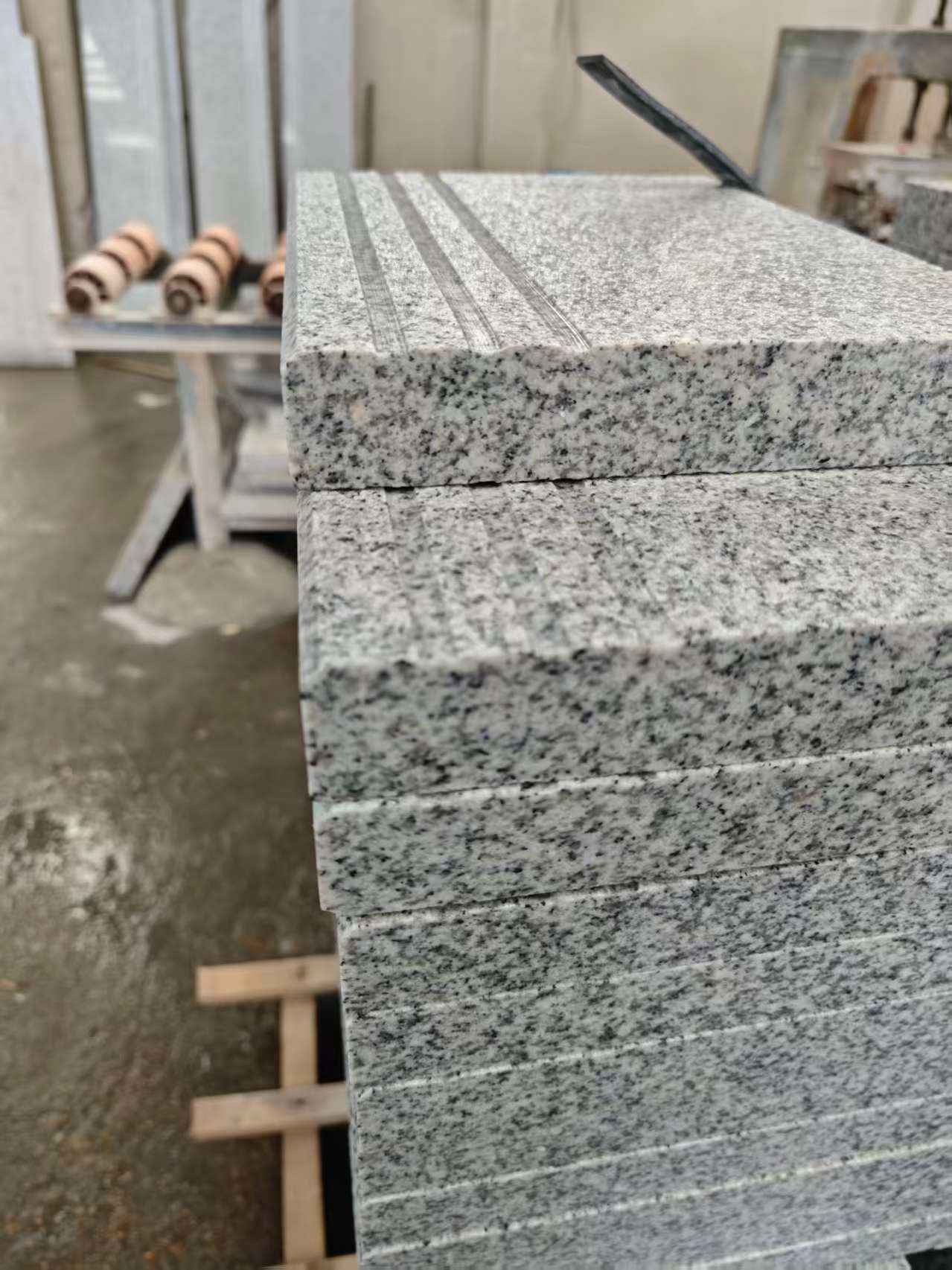 盘锦芝麻白楼梯踏步