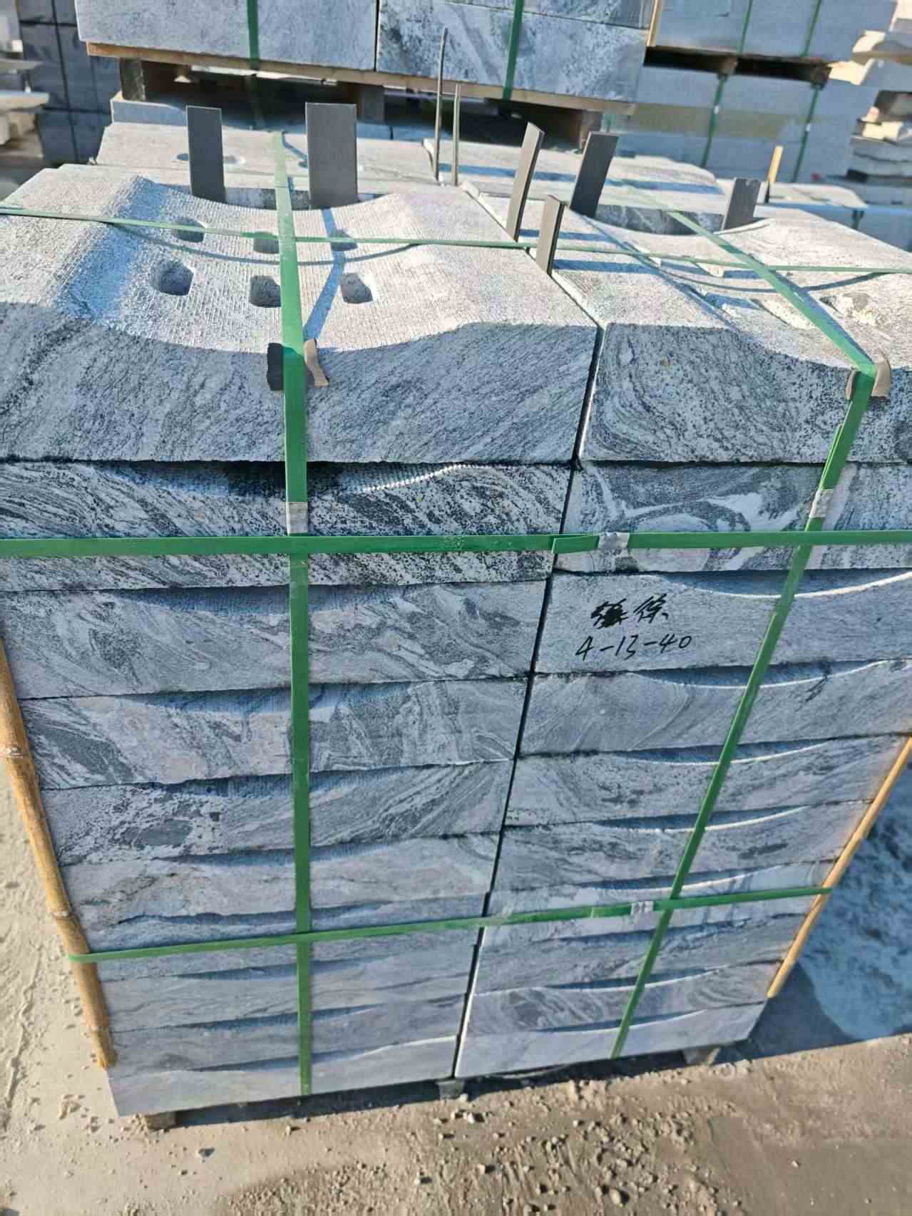 盘锦浪淘沙水沟盖板